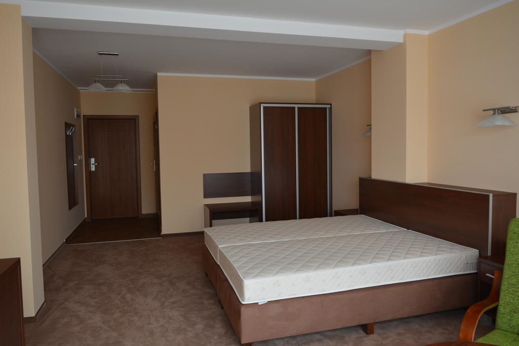 Gosciniec Pan Tadeusz II Hotell Giżycko Rum bild