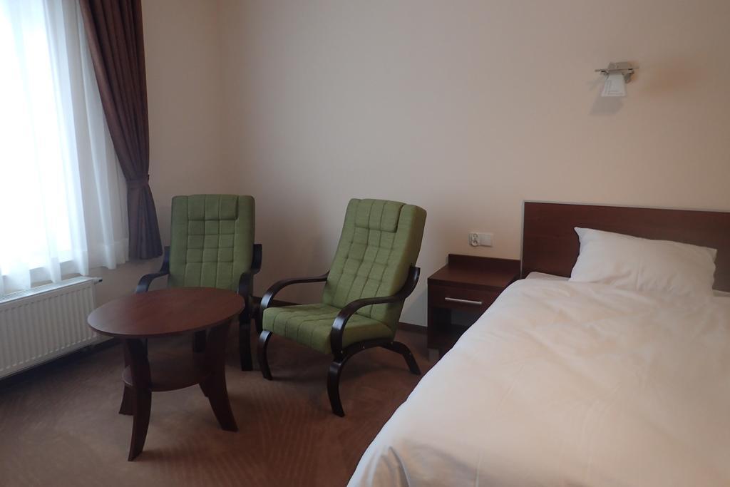 Gosciniec Pan Tadeusz II Hotell Giżycko Exteriör bild
